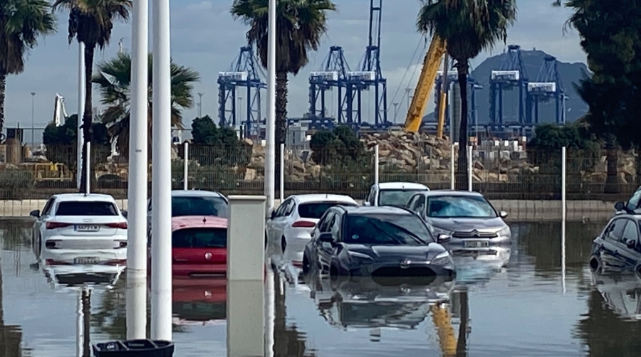 El temporal complica el acceso a la Estación Marítima del Puerto de Algeciras