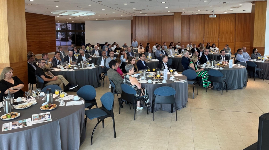 La comunidad logística de Barcelona pide celeridad en los futuros accesos ferroviarios