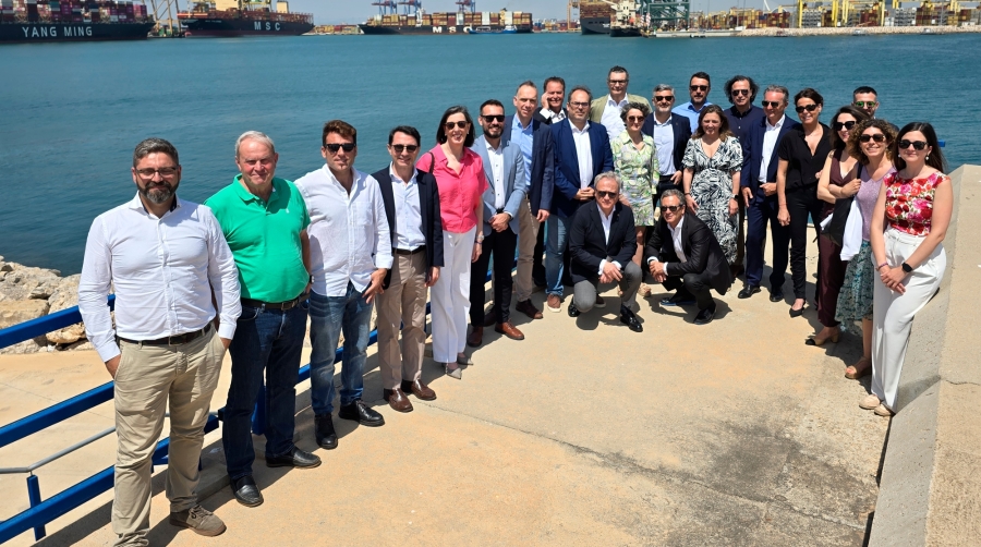 La AP de Gijón visita el Puerto de Valencia para conocer la autopista ferroviaria Madrid-Valencia