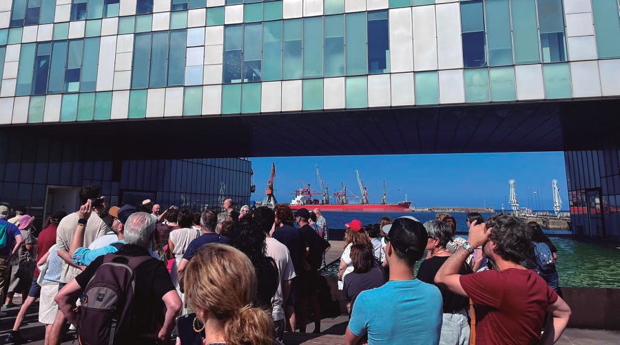 La actividad permitirá conocer de cerca algunos de los elementos más emblemáticos del puerto.