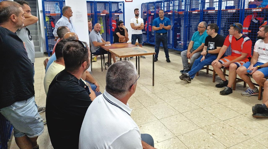 Antolín Goya destacó la importancia de encontrar una respuesta sólida para el colectivo de estibadores en Vigo.