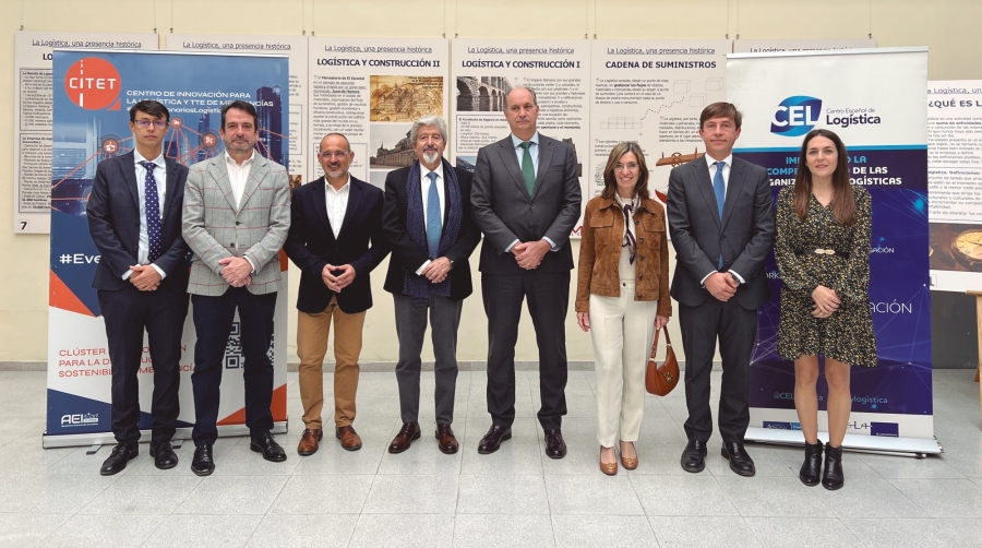 De izquierda a derecha: Pedro Jaen, Eduardo San Román, Francisco Becerra, Fernando Rodríguez Sousa, Miguel López-Valverde, Ana González, Ramón García y Ester Sánchez.