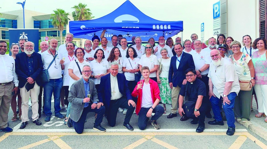Stella Maris realiza visitas a barcos por las mañanas por parte de voluntarios formados en protocolo a bordo, seguridad en el buque y en las instalaciones de las terminales portuarias.