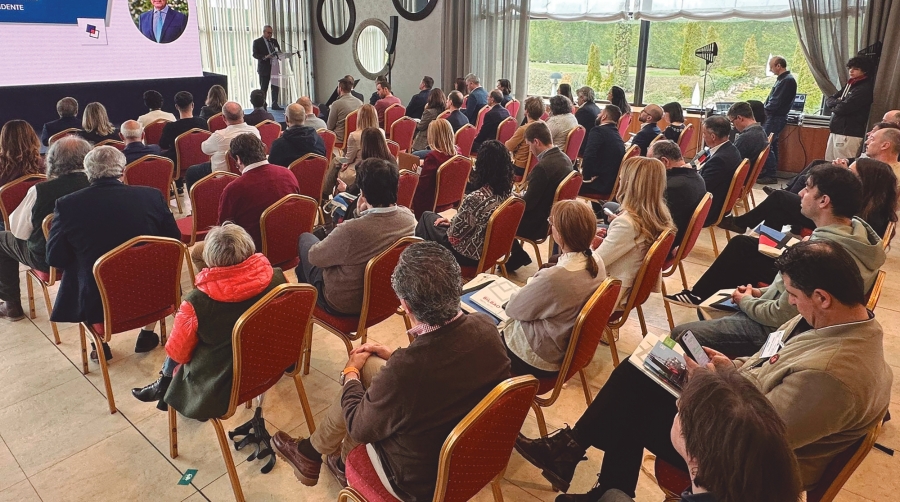 La delegación bilbaína ha estado encabezada por el presidente de Uniport, F. Jaber Bringas, y el presidente de la Autoridad Portuaria, Iván Jiménez.