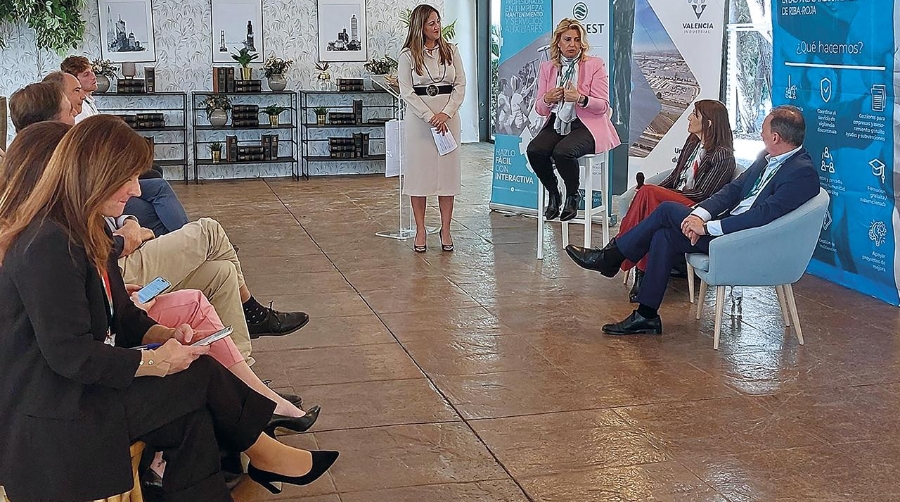 Rib A3, asociación empresarial de Riba-roja, ha celebrado un nuevo encuentro de su ciclo de eventos networking con personas relevantes de la economía valenciana.