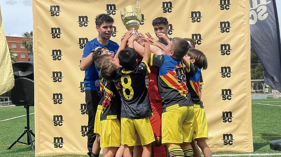 MSC y el Atlético Nazaret celebran la 3ª edición del “MSC CUP Reyes del Fútbol”