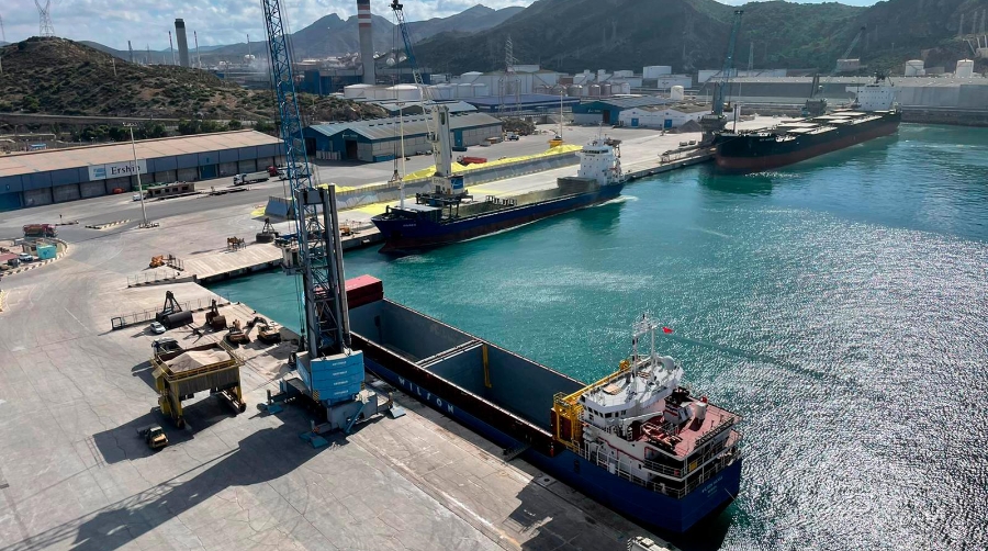 El Puerto de Cartagena apura sus opciones para establecer una conexión directa con Oriente Próximo