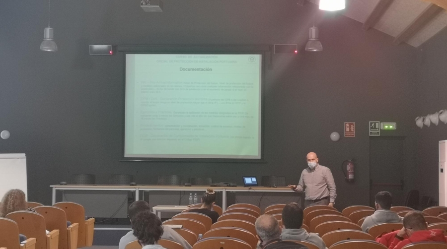 La AEEPB mantiene la presencialidad en sus cursos formativos