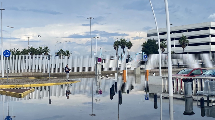 El temporal complica el acceso a la Estación Marítima del Puerto de Algeciras