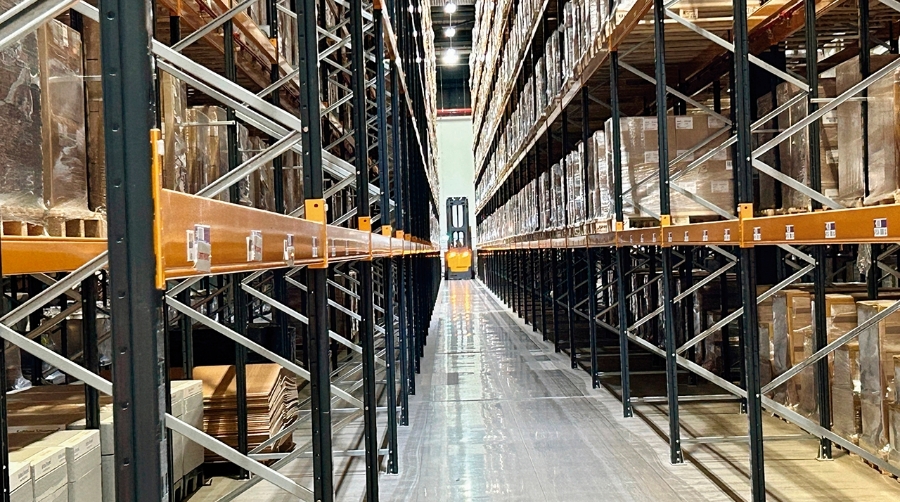 Los medicamentos se almacenan y distribuyen en el centro logístico de Didcot.Foto J.C.P.