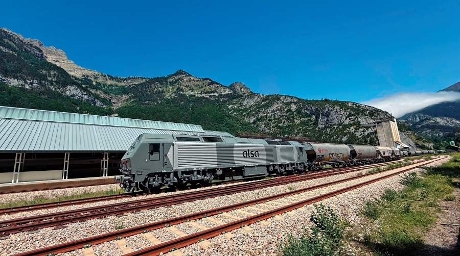 Transcanfranc tiene instalaciones en la localidad oscense de Canfranc, donde opera con Go Transport y Alsa Rail.