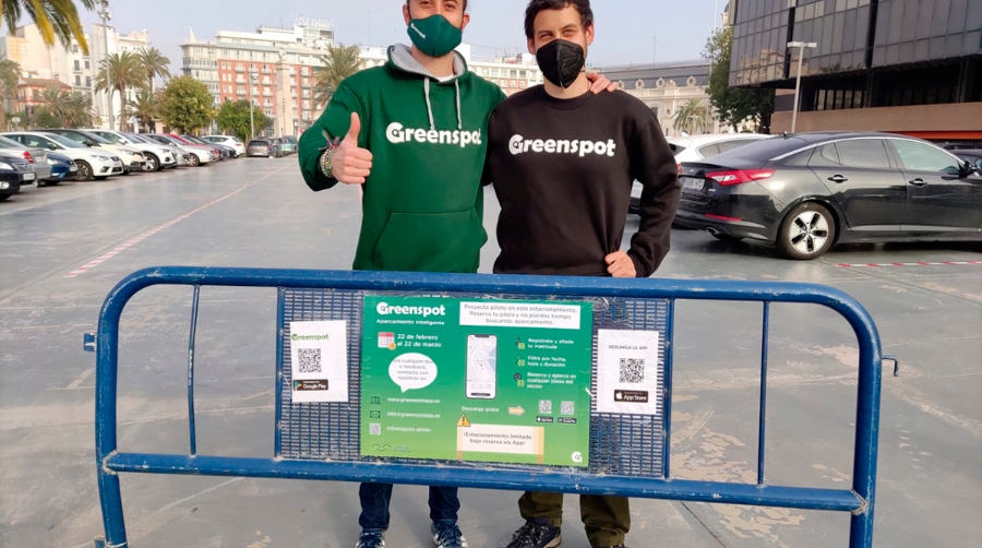 La startup Greenspot propone a la comunidad portuaria de Valencia aparcar con una app
