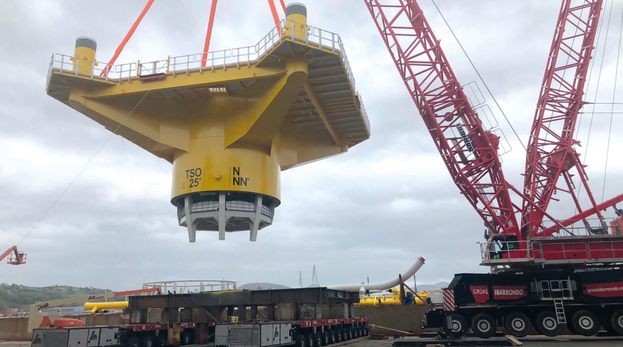 Navacel Process Industries se beneficia de su ubicación en el Puerto de Bilbao, junto a la Ría, con un muelle propio.
