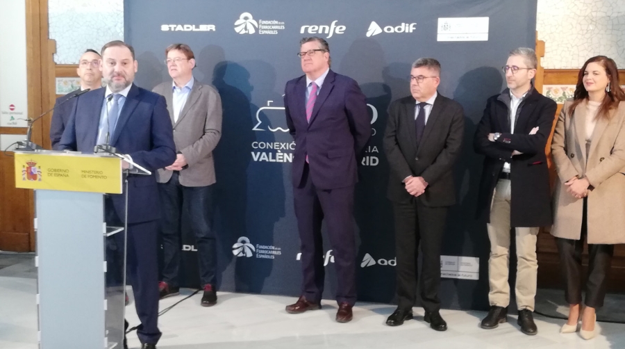 Fomento recibir&aacute; de forma &ldquo;inmediata&rdquo; los informes sobre la DIA del Puerto de Valencia