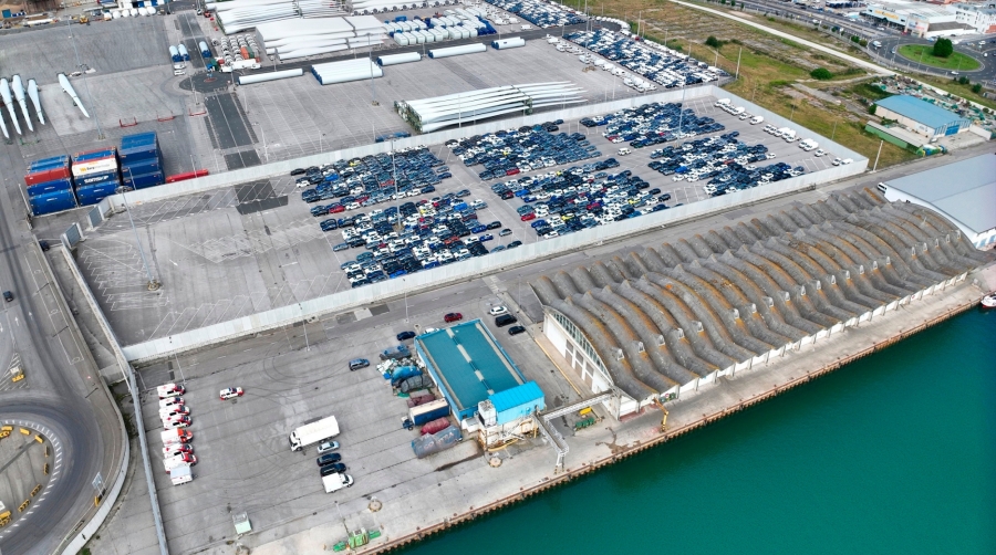 NSCT Investments, la terminal de Boluda en el puerto de Santander, contará con una nueva superficie de 20.386 metros cuadrados con el objetivo de ampliar sus actividades y seguir impulsando el tráfico de contenedores.