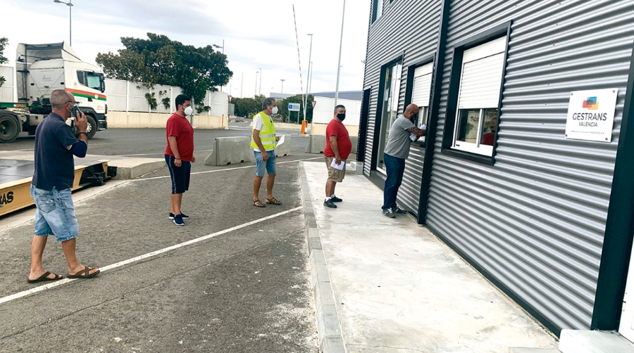 FVET distribuye 17.000 mascarillas a empresas de transporte para los conductores profesionales