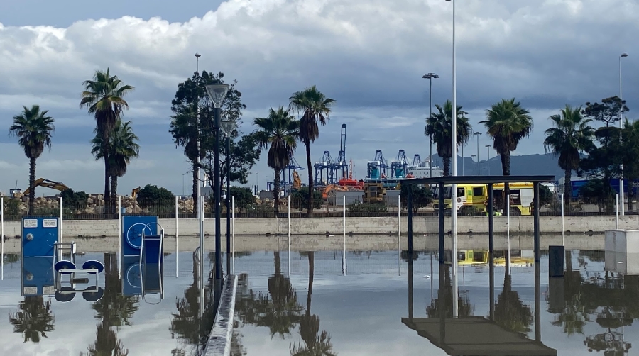 El temporal complica el acceso a la Estación Marítima del Puerto de Algeciras