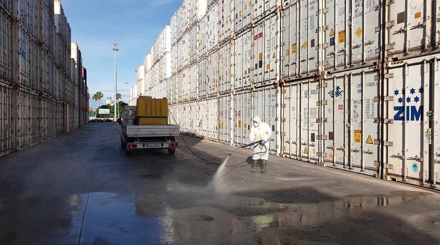 TBS desinfecta las instalaciones de su d&eacute;pot en el puerto de Valencia.
