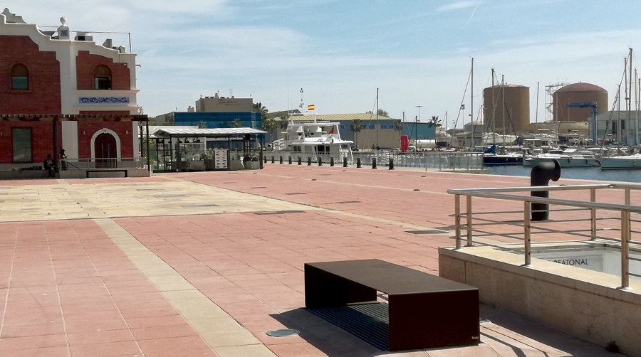 PortCastelló organiza una jornada de limpieza del fondo marino