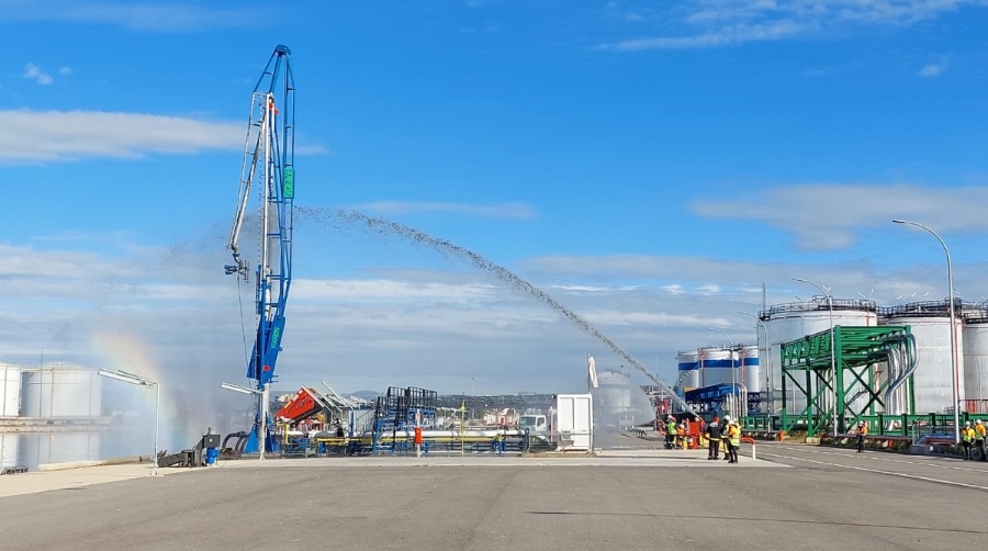 Port de Tarragona realiza un ejercicio de emergencia en el Moll de la Qu&iacute;mica