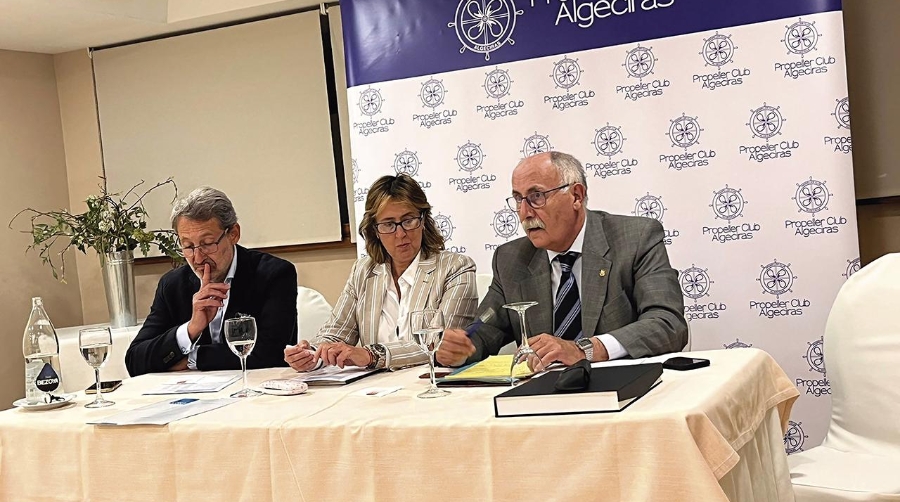 Isabel Millán sustituye a Juan Ureta al frente de Propeller Club de Algeciras.