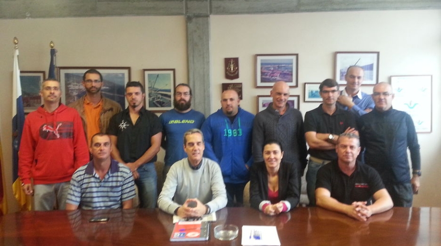 Miguel Rodr&iacute;guez culmina en La Palma una visita a puertos de la zona