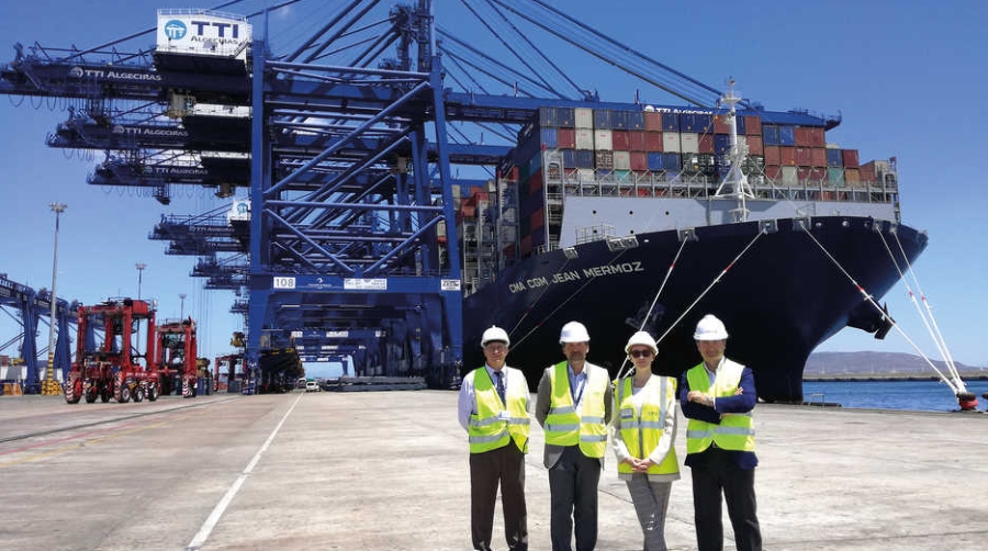 El buque &quot;CMA CGM Jean Mermoz&quot; escala por primera vez en TTI Algeciras