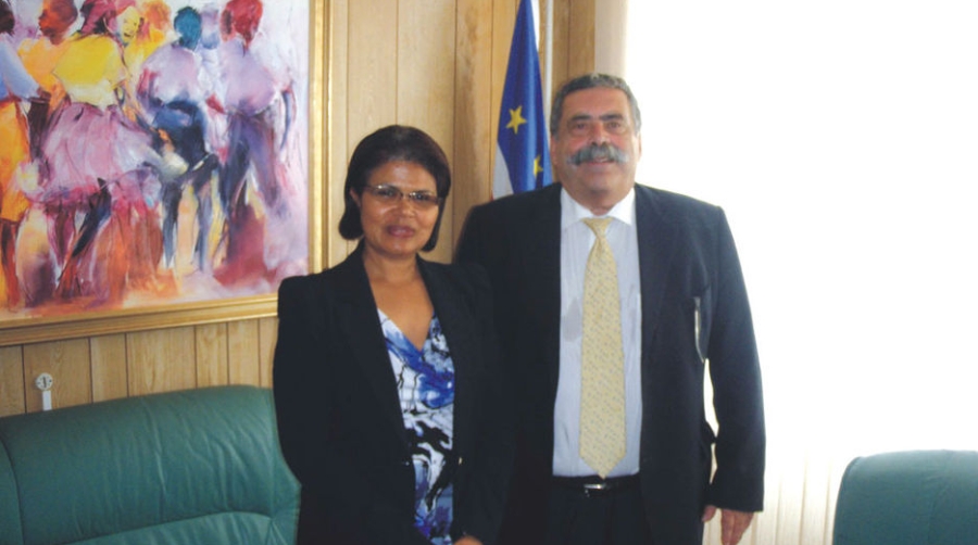 Puertos de Tenerife y Cabo Verde impulsan acuerdos de inter&eacute;s com&uacute;n