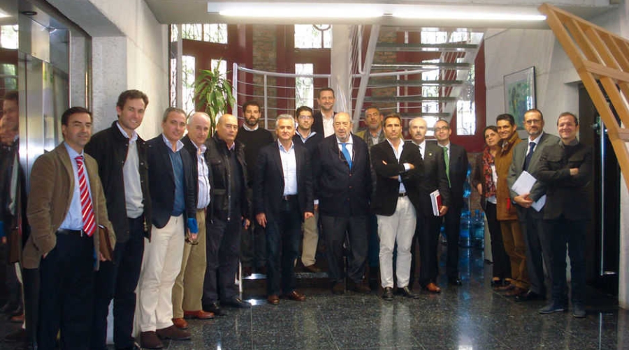 La Autoridad Portuaria de M&aacute;laga celebra un encuentro con su comunidad portuaria