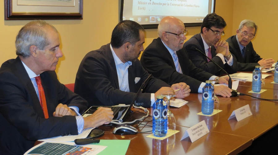 Vigo escenifica la colaboraci&oacute;n entre transitarias de Galicia y Portugal para afrontar los retos comunes