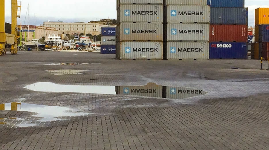 Ferrovial-Agroman pavimentar&aacute; la zona de maniobra del Muelle de Santa Luc&iacute;a por 900.000 euros