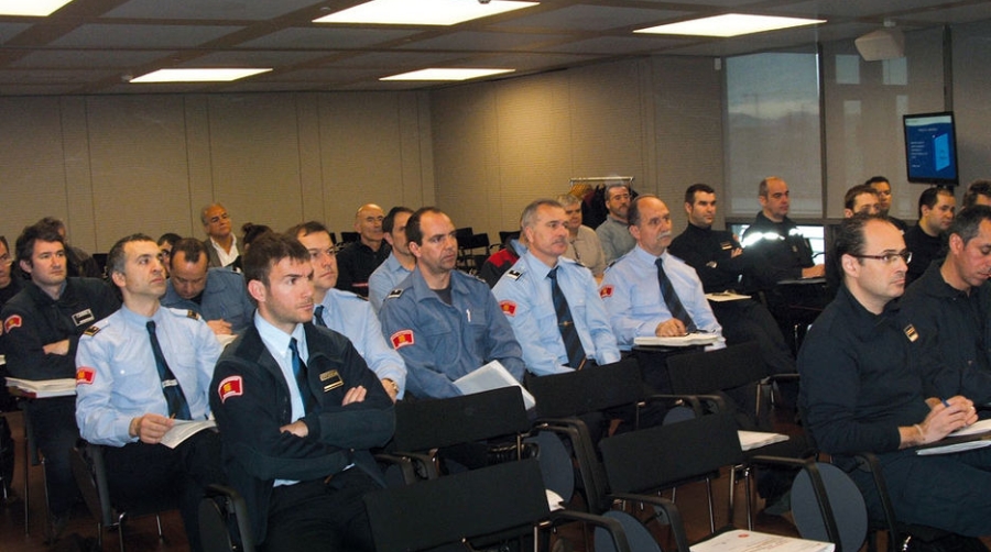 Veh&iacute;culos cisterna y documentaci&oacute;n de siniestros NBQR centran el an&aacute;lisis de la primera jornada