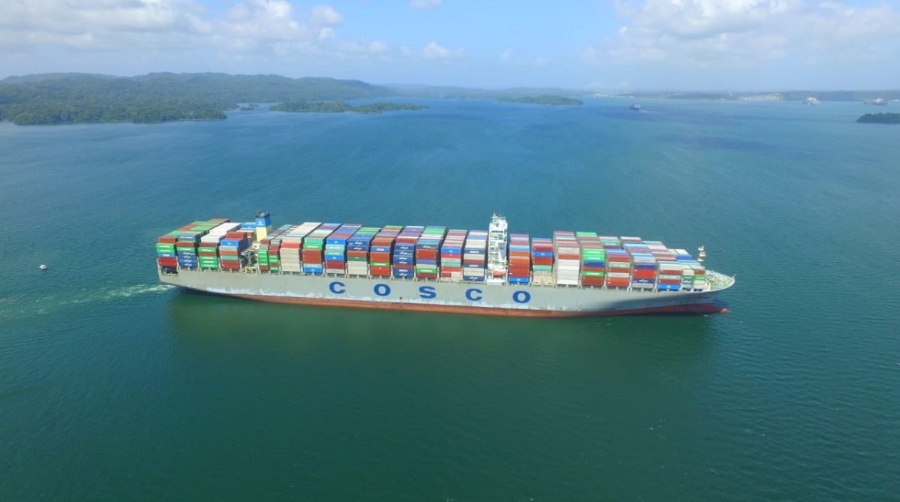 El &ldquo;COSCO Faith&rdquo; es el barco neopanamax 5.000 que transita por el Canal de Panam&aacute;