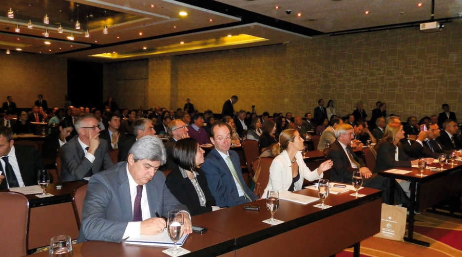 Colombia invita a Barcelona a mostrar c&oacute;mo crear puertos generadores de innovaci&oacute;n