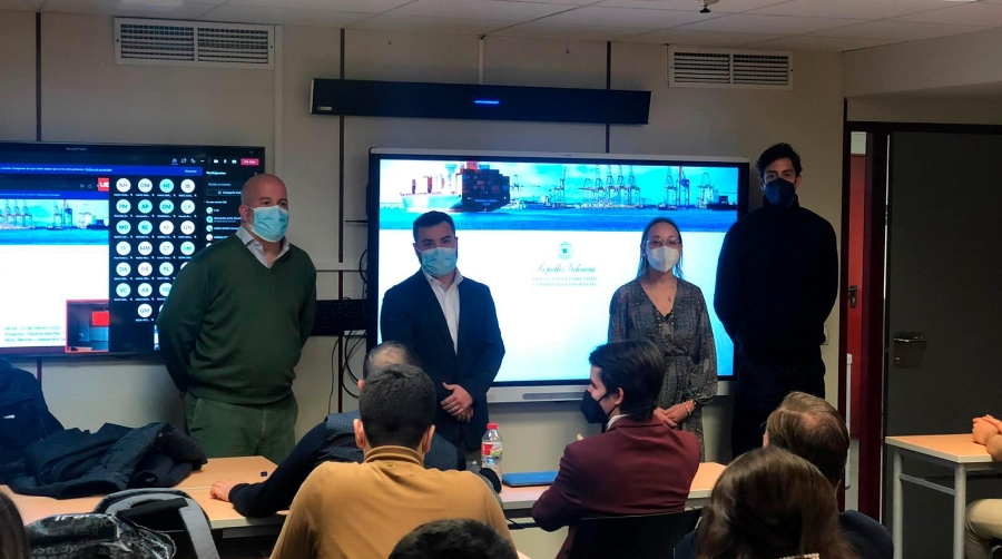 Propeller Junior Valencia analiza el proyecto de la terminal norte en la Universidad Europea