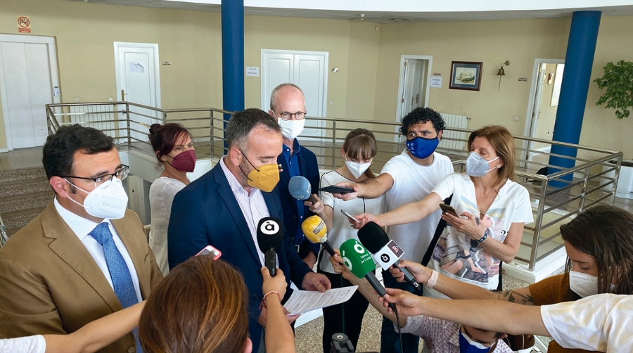 El plan de remoci&oacute;n del &quot;Nazmiye Ana&quot; priorizar&aacute; la b&uacute;squeda del estibador desaparecido