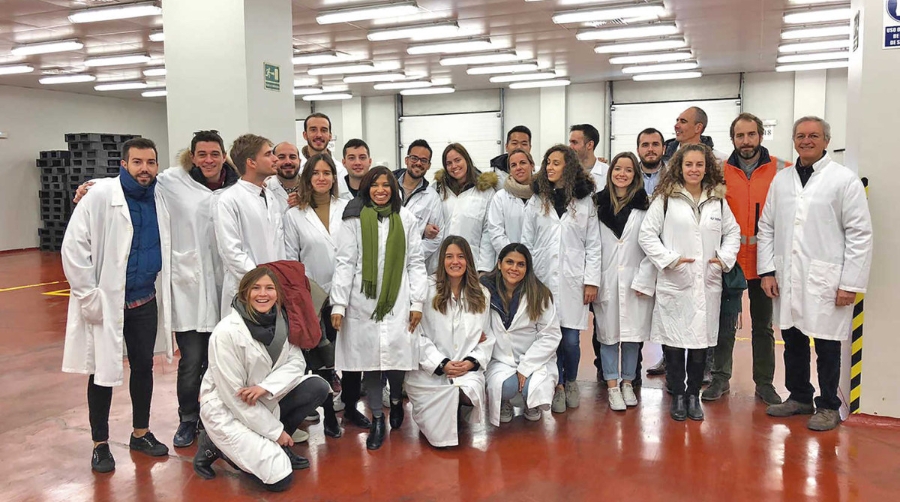 Los alumnos del M&aacute;ster visitan el PIF del Puerto de Valencia