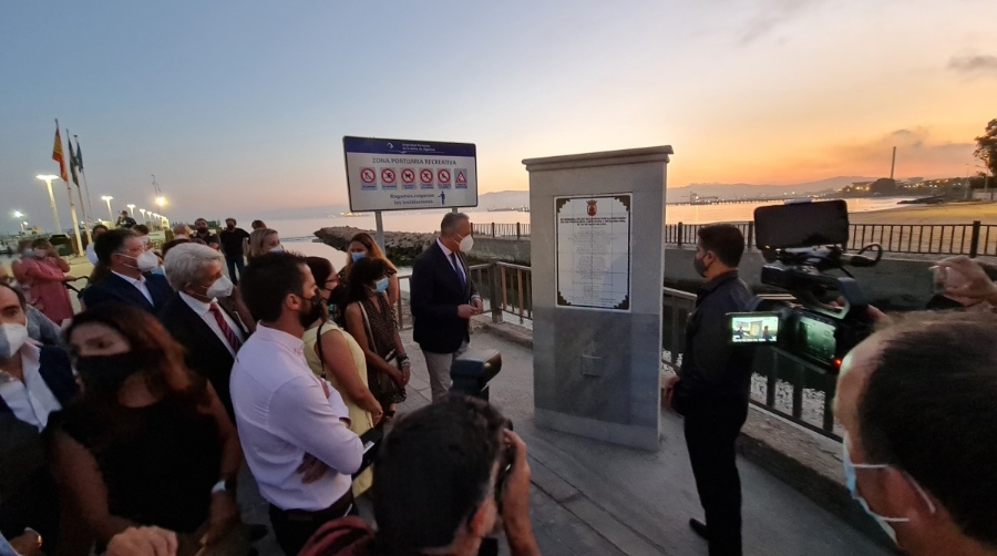 Puerto de Algeciras inaugura el Paseo Mar&iacute;timo en homenaje a Javier Beza
