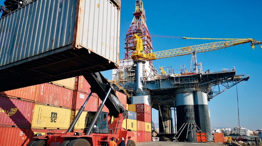 La cancelaci&oacute;n de la importaci&oacute;n de carb&oacute;n lastra los tr&aacute;ficos de Almer&iacute;a