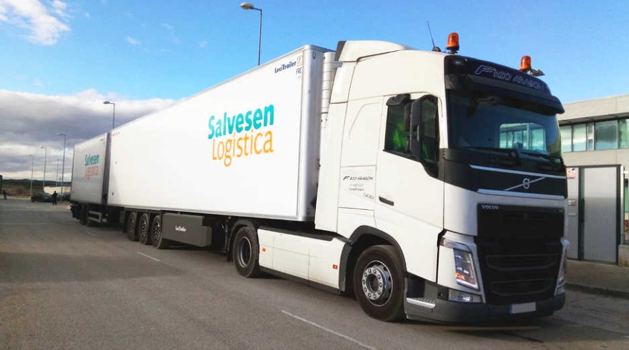 Salvesen pone en marcha sus primeros megacamiones frigor&iacute;ficos