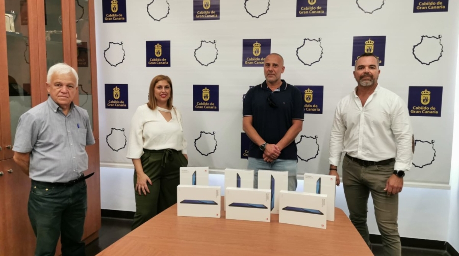Los estibadores de Las Palmas muestran su lado m&aacute;s solidario durante la crisis sanitaria