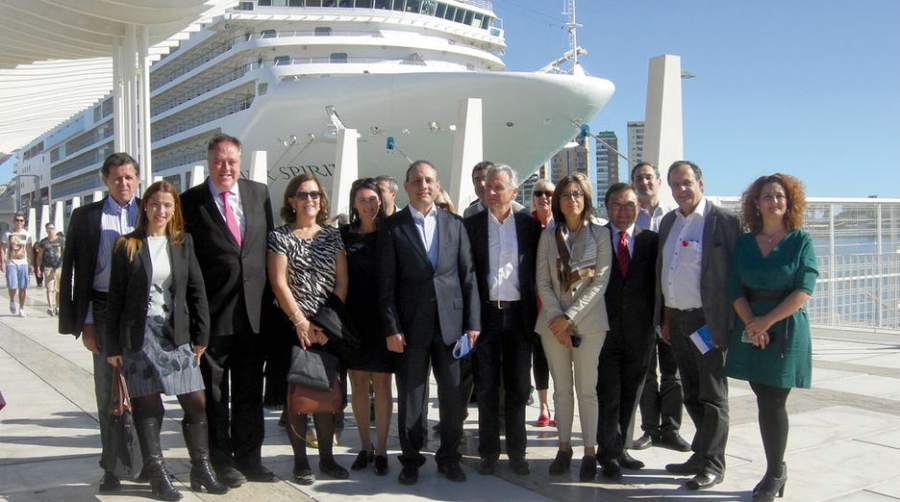 Una delegaci&oacute;n de Europarlamentarios Europeos&nbsp;visita el Puerto de M&aacute;laga