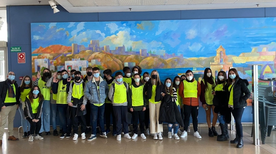 Estudiantes de ESO visitan el Puerto de Almer&iacute;a
