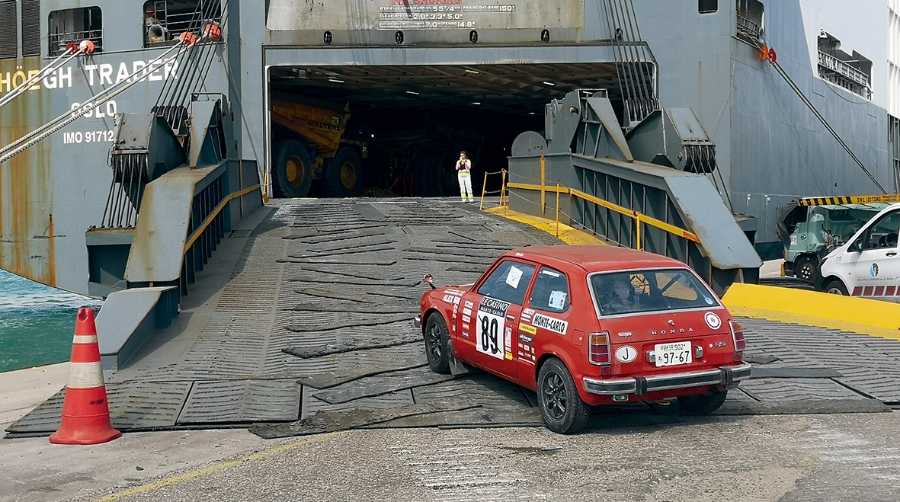 Hoegh Autoliners se encarga de la vuelta a casa de Roman Team