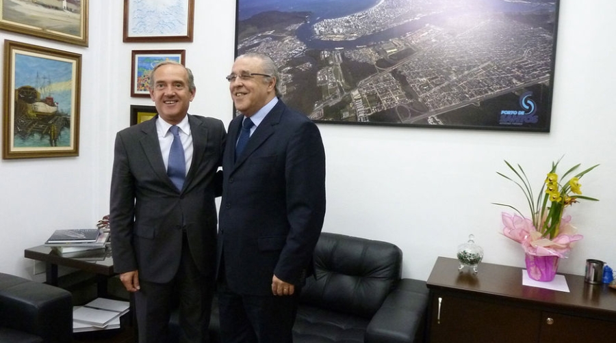 La AP de A Coru&ntilde;a firma un convenio para abrir nuevas l&iacute;neas de negocio con el puerto brasile&ntilde;o de Santos