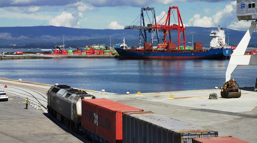 Boluda duplica su terminal y ampl&iacute;a su actividad a la mercanc&iacute;a general en el puerto de Vilagarc&iacute;a