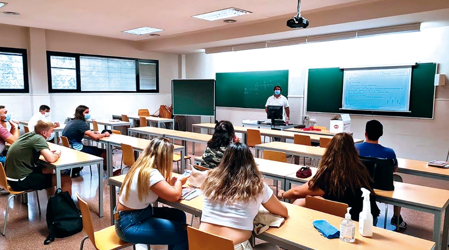 Florida Universit&agrave;ria inicia las clases de su nuevo ciclo de transporte y log&iacute;stica