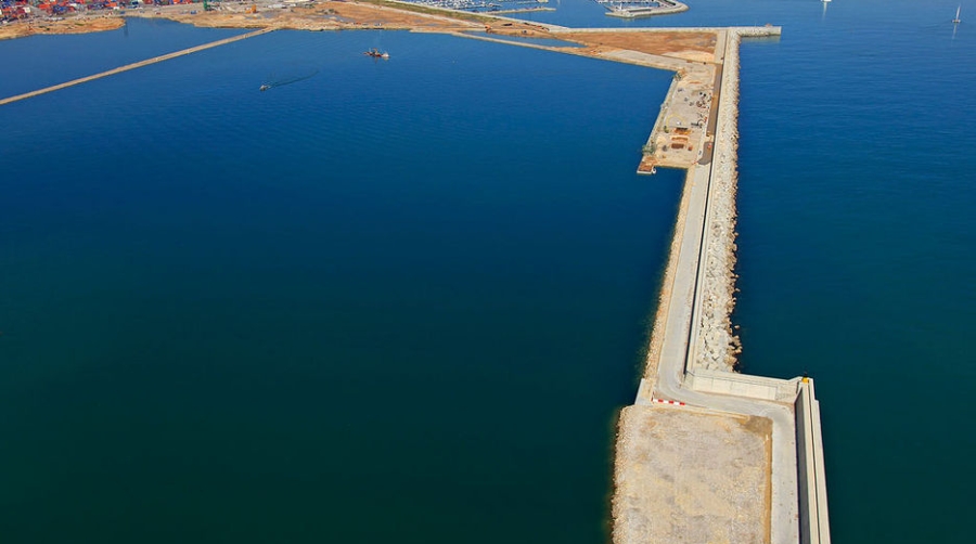 Los nuevos atraques para cruceros de la ampliaci&oacute;n norte de Valencia, listos en junio