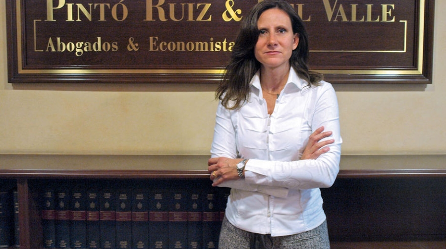 Cristina Paloma Mart&iacute;:&nbsp;&quot;Una mayor uniformidad del Derecho dar&aacute; m&aacute;s seguridad jur&iacute;dica y menores conflictos de leyes&quot;