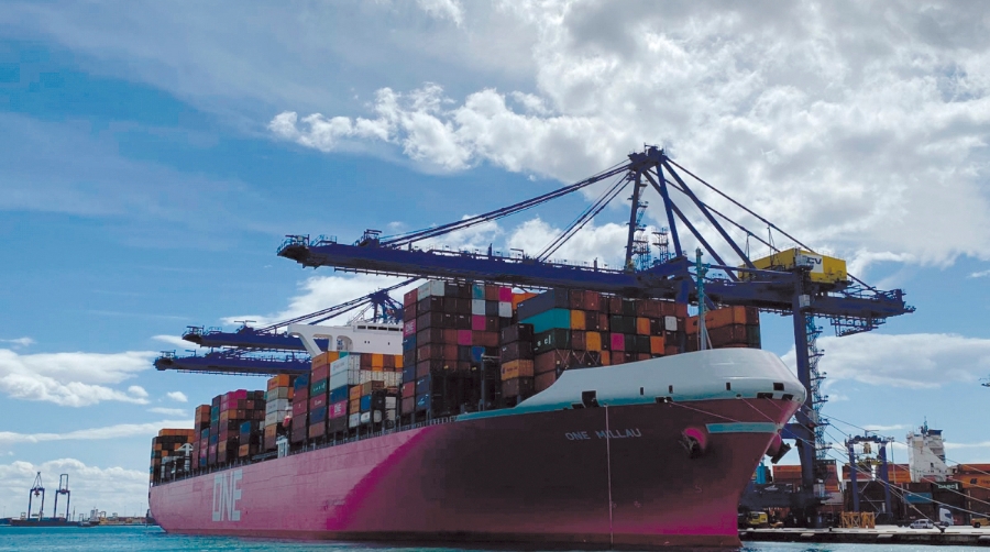 El &quot;ONE Millau&quot;, tambi&eacute;n primer &quot;magenta&quot; que escala en Valencia